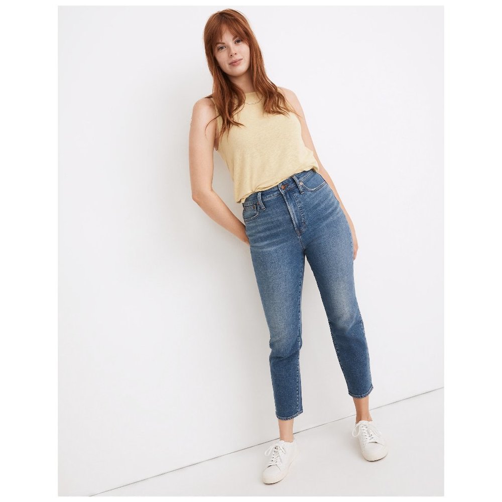 Curvy Perfect Vintage Crop Jean in Sandford Wash